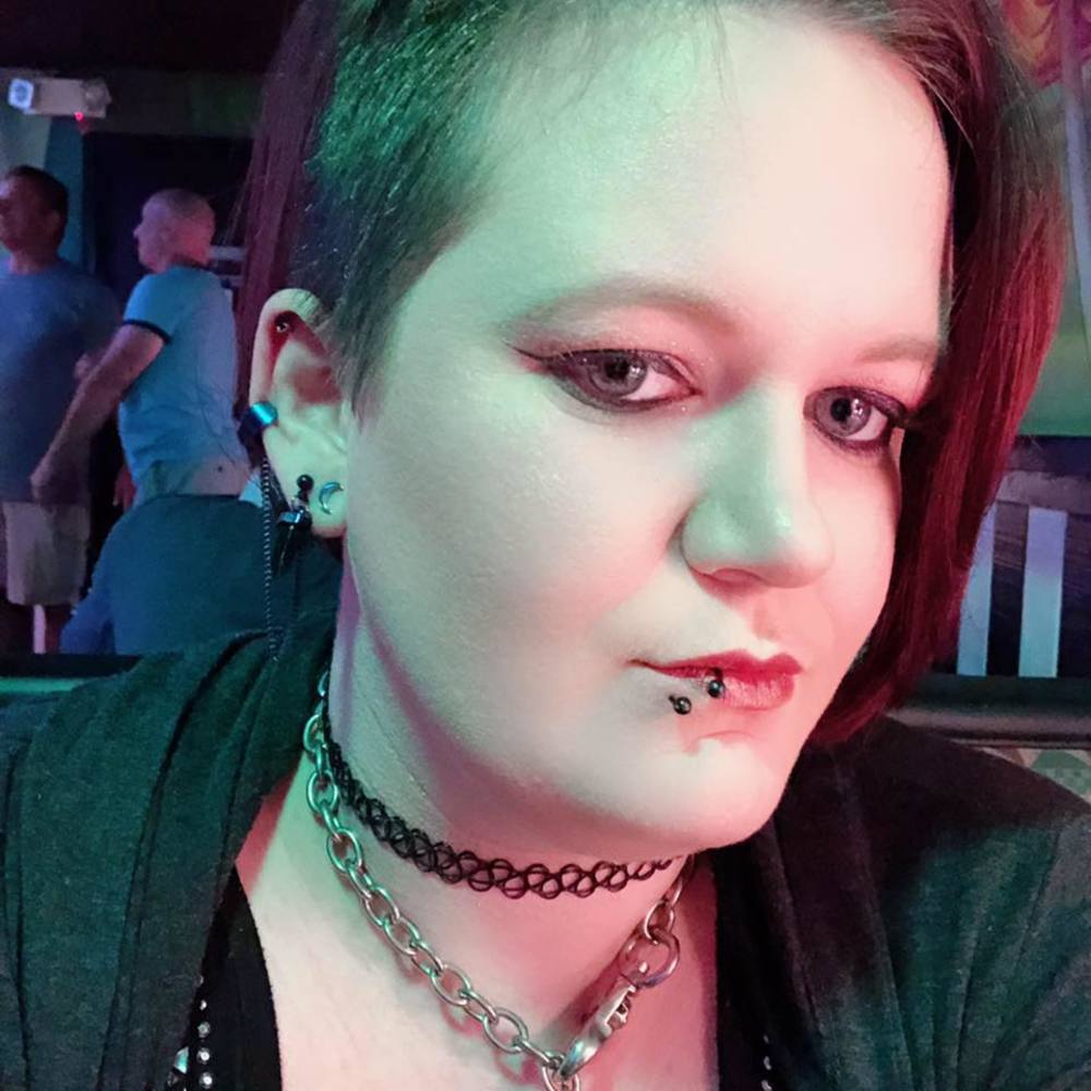 Meet your Posher, Christina